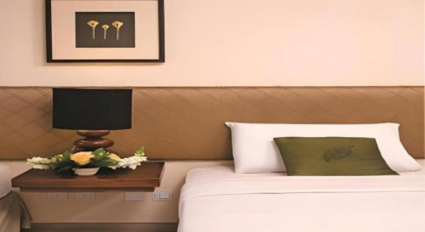 เลอ เบรินจิน Hotel ซาลาตีกา ภายนอก รูปภาพ