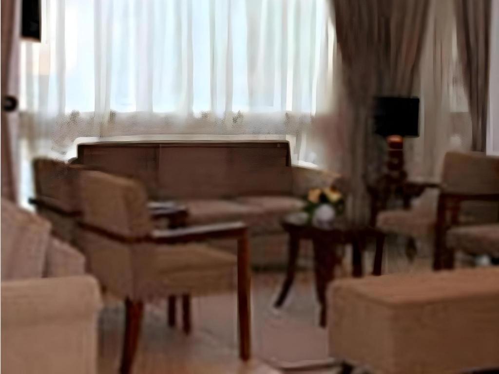 เลอ เบรินจิน Hotel ซาลาตีกา ภายนอก รูปภาพ